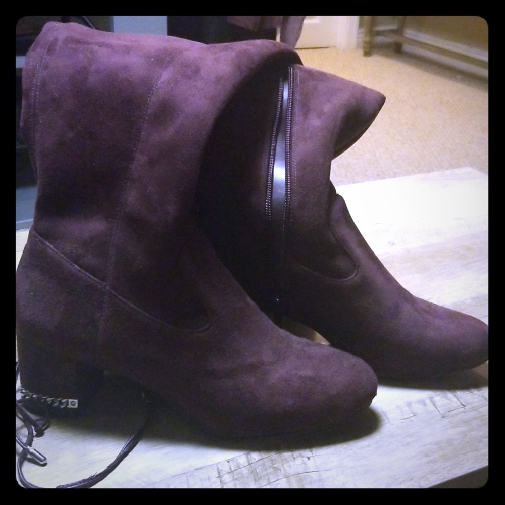 Michael Kors Damson maroon stretch boot